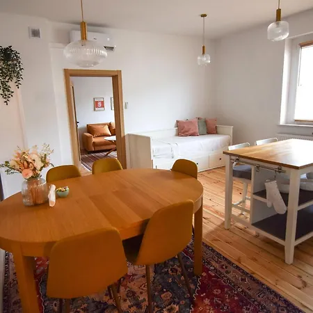 Sikorskiego Free Parking *