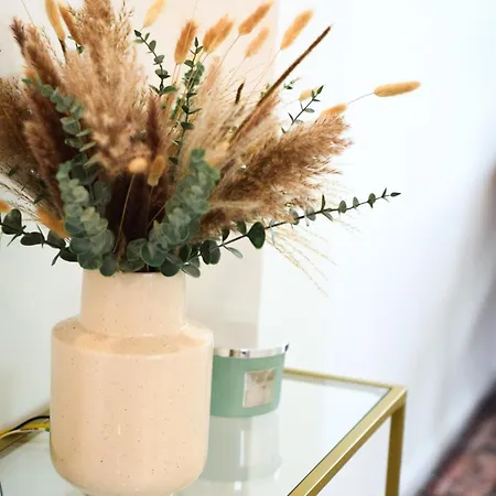 Sikorskiego Free Parking Познань