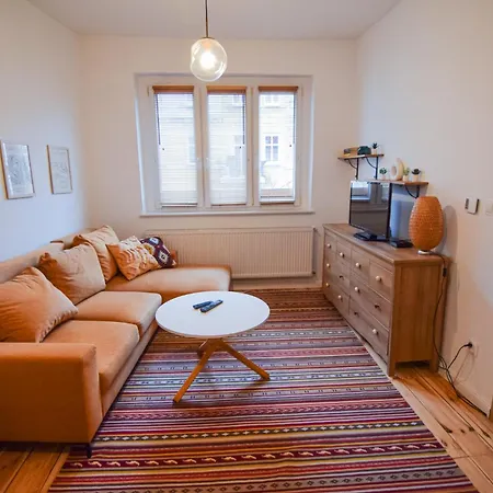 Sikorskiego Free Parking Познань