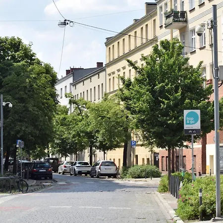 Sikorskiego Free Parking * Posen