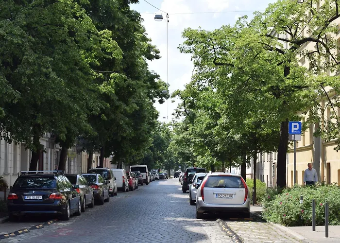 Sikorskiego Free Parking *