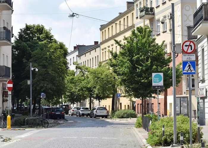 Sikorskiego Free Parking * Posen